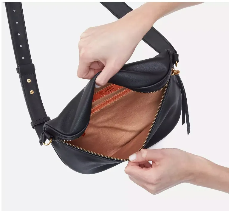 Hobo Juno Belt Bag in Black